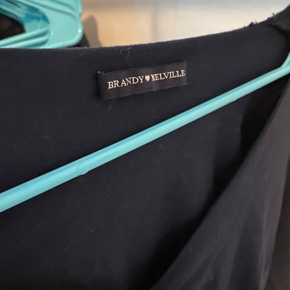 Bundle of three rare Brandy Melville crop tops! - Picture 9 of 10